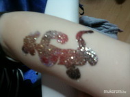 Best Nails - nagy tigris a kis tigrisnek